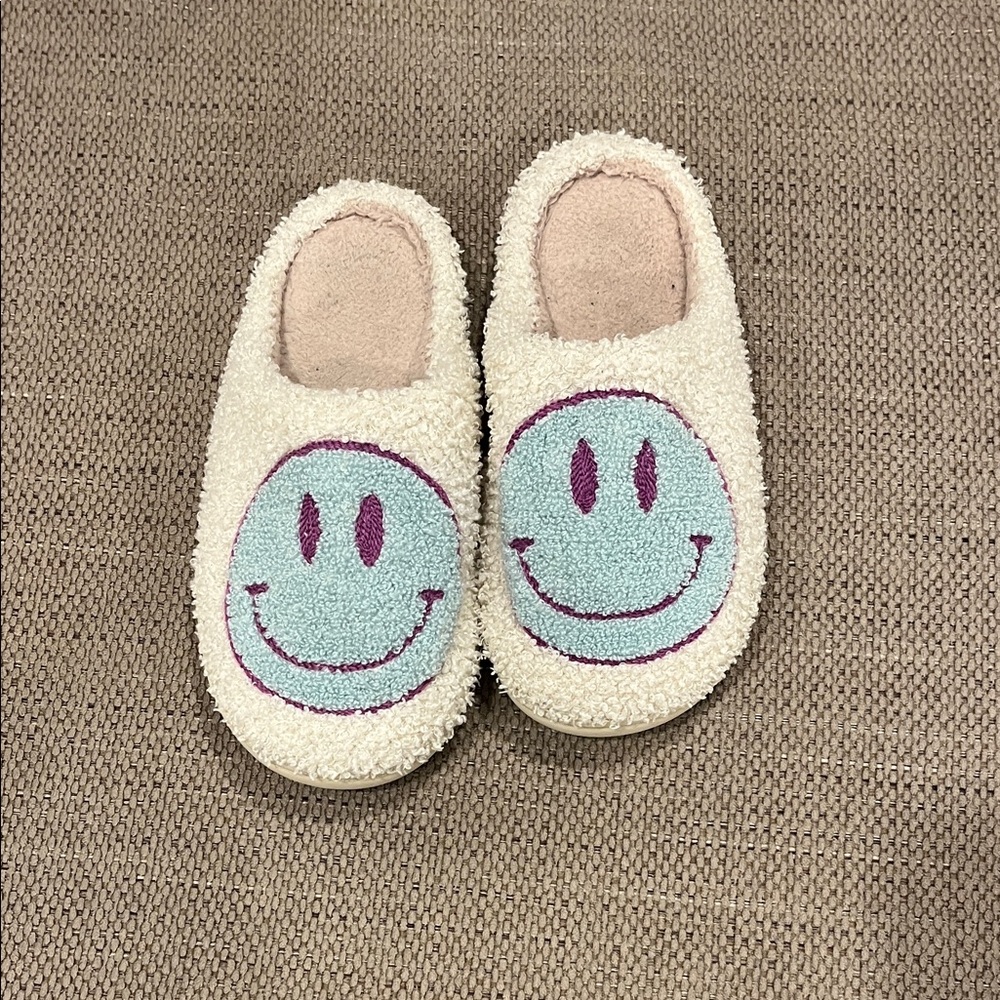 Smiley Face Fuzzy Slippers